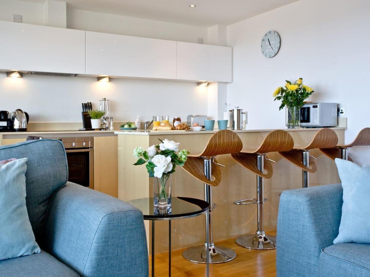 Apartment 3 Pearl