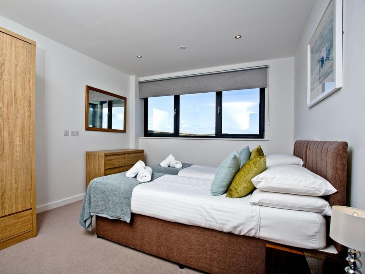 Apartment 3 Pearl *
